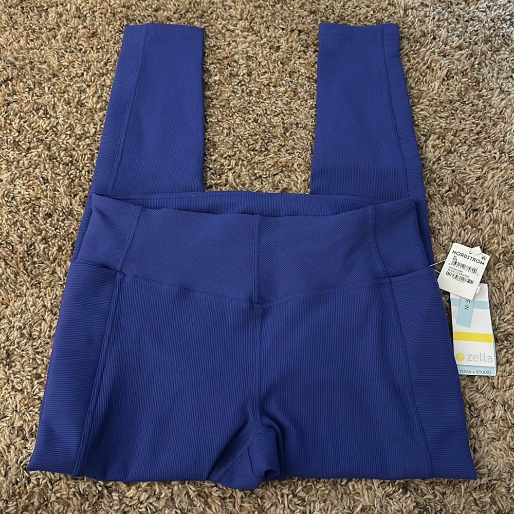 Zella leggings